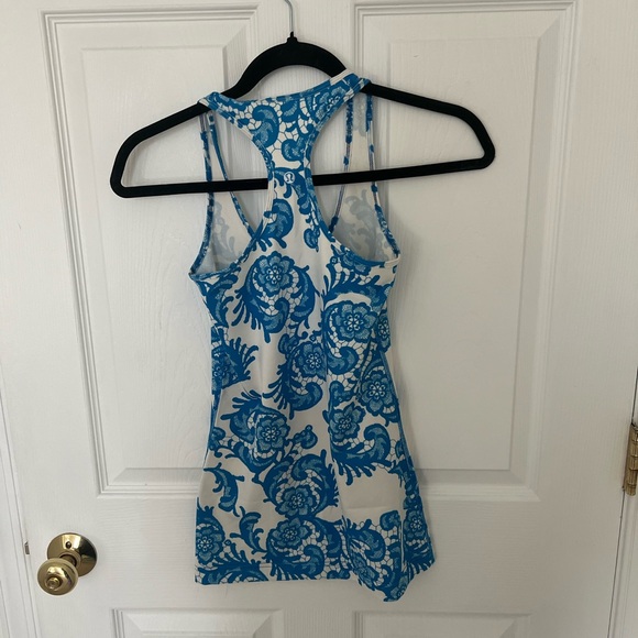 Lululemon Cool Racerback
Laceoflage Beaming Blue - Picture 2 of 3
